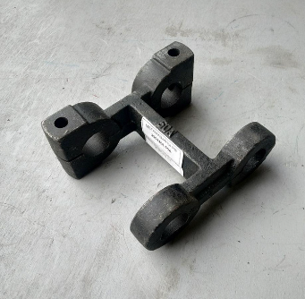 Серьга рессоры передней FAW 3310 (2902466-50A) (Ф1229)