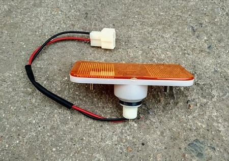 Фонарь боковой кузова Shacman X3000, HOWO T5G/T7H (WG9719790005/WG9100720012) (Ф0353)